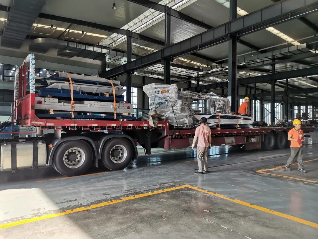 項(xiàng)目發(fā)貨|策尼特ZN900C型全自動砌塊成型機(jī)生產(chǎn)線發(fā)貨吉林，助力市政建設(shè)！