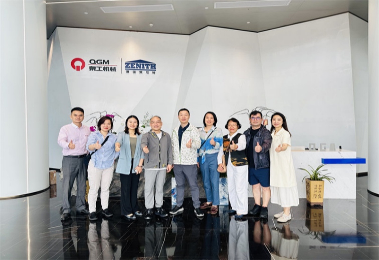 匠心閩商、古韻泉州|阿拉城大人在泉工機(jī)械見識“搬磚”