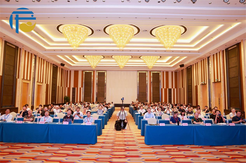 共筑無廢城市 泉工股份攜綠色智能制磚技術(shù)共襄行業(yè)頂層峰會(huì)